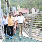 उत्तराखंड: मुख्य सचिव ने तपोवन स्थित बजरंग सेतु का स्थलीय निरीक्षण किया