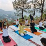 ​आयुर्वेद विभाग बागेश्वर द्वारा विश्व पर्यावरण दिवस पर ‘हरित योग’ कार्यक्रम का आयोजन; नीलेश्वर मंदिर में हुआ वृक्षारोपण